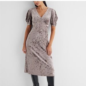 Express Crushed Velvet V-Neck Puff Sleeve Midi Dress
Color: Iron